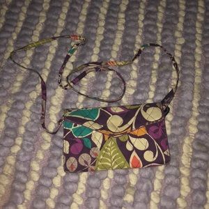 purple patterned Vera Bradley bag 👛💫